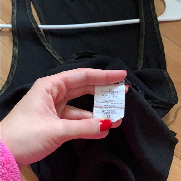 Lush black gold lined tank - Picture 4 of 4